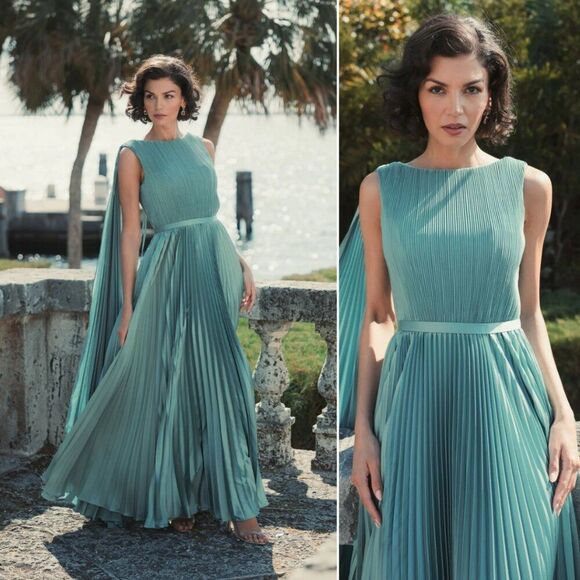 Mac Duggal 49716 Womens Size 6 Blue Green High Neck Cape Pleated Gown Maxi Dress